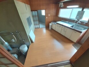 赤目町丈六戸建の物件内観写真